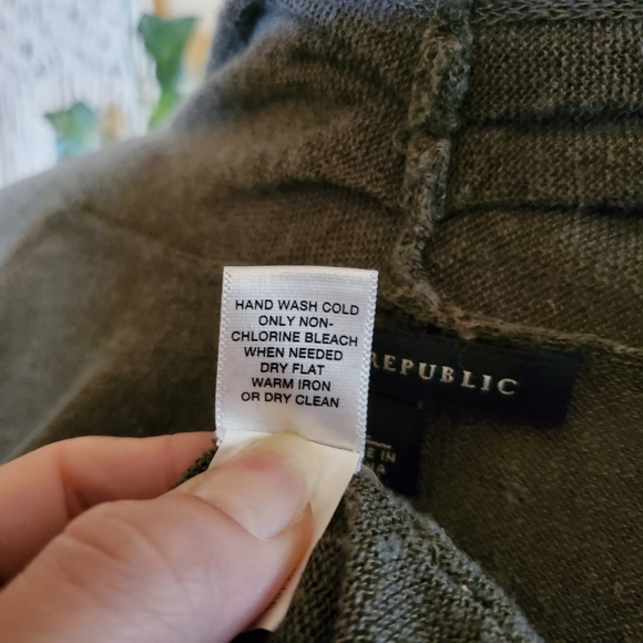 Banana Republic Large Olive Green Sweater Cardigan - Picture 12 of 16